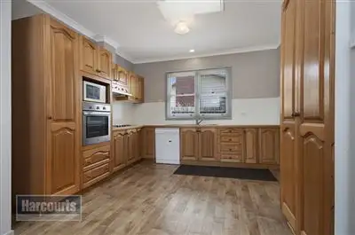 11 Charlotte Avenue, Newcomb VIC 3219