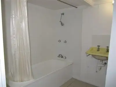 Sixth view of Homely block of units listing, 1-3/556 Sandgate Road, Clayfield QLD 4011