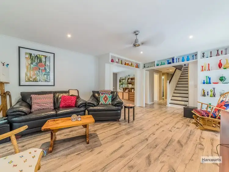 Sixth view of Homely house listing, 1 Phillips Court, Drouin VIC 3818