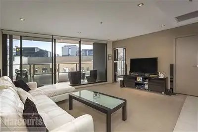914/100 Harbour Esplanade, Docklands VIC 3008