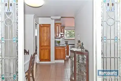 Sixth view of Homely unit listing, 2/437 Waterworks Road, Ashgrove QLD 4060