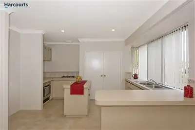 Fifth view of Homely house listing, 8 Renfrew Gardens, Kinross WA 6028