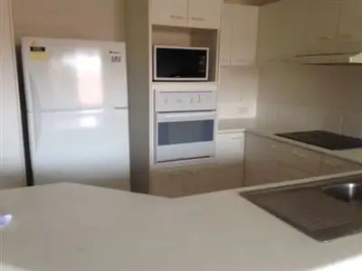Fourth view of Homely townhouse listing, 19/3 Arundel Drive, Arundel QLD 4214