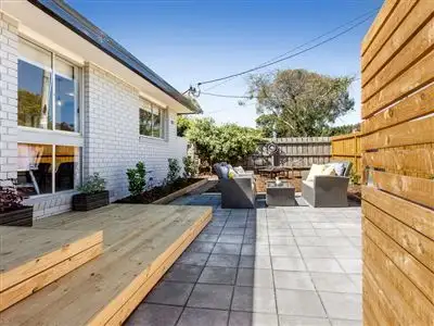 Sixth view of Homely unit listing, 2/896 Nepean Hwy, Mornington VIC 3931