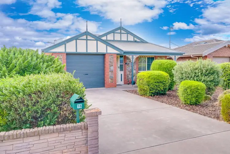 16 Noble Avenue, Goolwa North SA 5214
