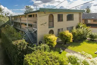 Main view of Homely unit listing, 4/53 Nicklin Street, Coorparoo QLD 4151