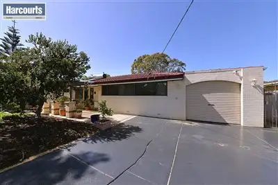 70 Camberwarra Drive, Craigie WA 6025