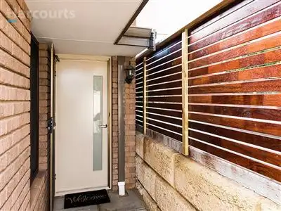 Fifth view of Homely house listing, 8 Gallop Close, Heathridge WA 6027