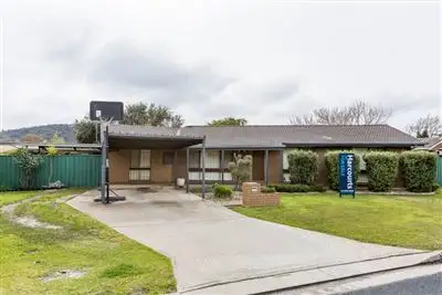 37 McMaster Avenue, Lavington NSW 2641