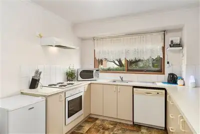 Sixth view of Homely house listing, 2 Farnham Place, Mornington VIC 3931