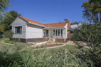 39 Chadwick Street, Hilton WA 6163