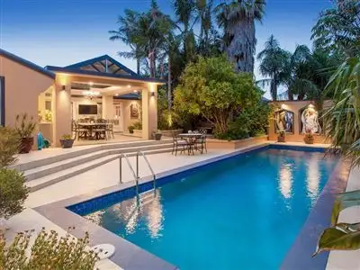 13 Gleneagles Avenue, Mornington VIC 3931