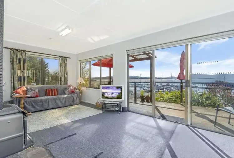 Sixth view of Homely house listing, 124 Flinders Street, Beauty Point TAS 7270