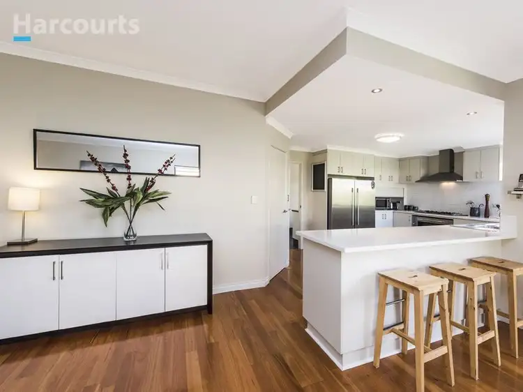 9 Auckland Way, Hocking WA 6065