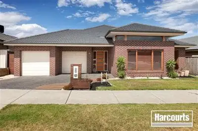 10 Grassland Crescent, Officer VIC 3809
