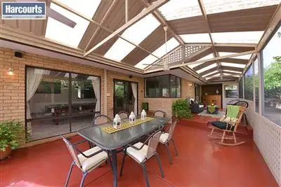 30 Lakevalley Drive, Edgewater WA