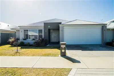 12 Chatham Way, Forrestdale WA 6112