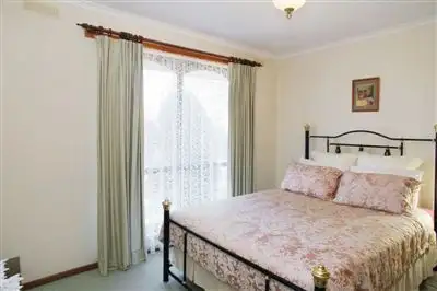 Sixth view of Homely unit listing, 4/10-12 Chatham Close, Bell Post Hill VIC 3215