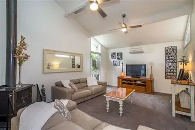 1 Rita Street, Upwey VIC 3158