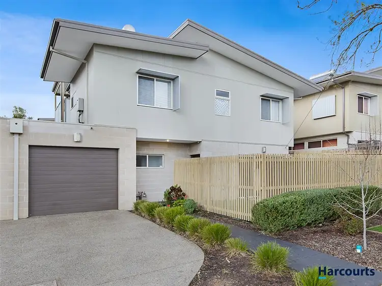1/4 Euroka Street, Chadstone VIC 3148