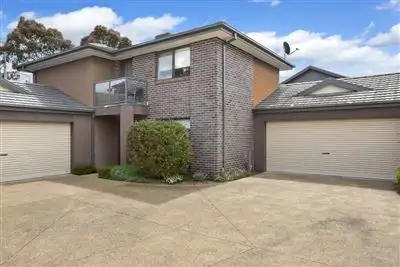 3/2 One Chain Road, Somerville VIC 3912
