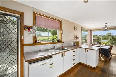 Fourth view of Homely house listing, 8 Langford Court, Lenah Valley TAS 7008