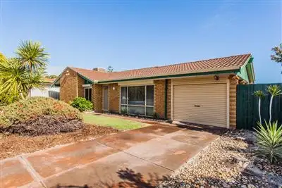 Seventh view of Homely house listing, 4 Clover Place, Bibra Lake WA 6163