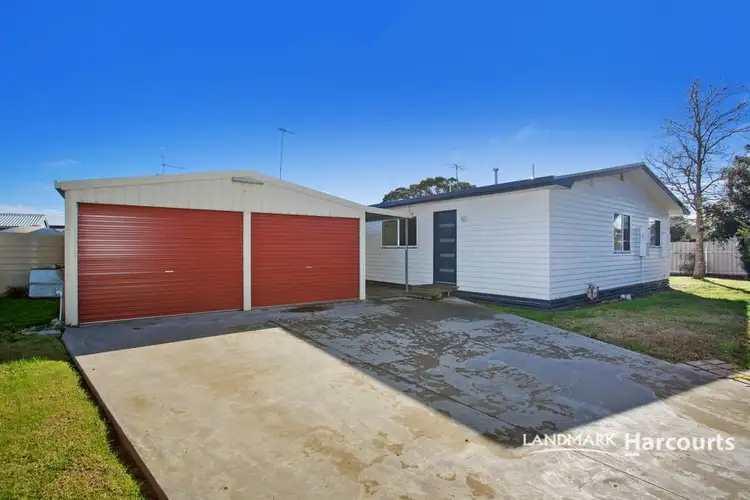 Main view of Homely house listing, 11 Walls Crescent, Hamilton VIC 3300