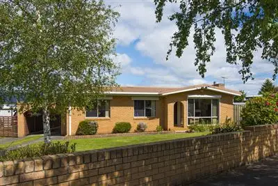 17 Murdoch Avenue, New Norfolk TAS 7140