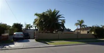 18 Moorpark Avenue, Yanchep WA 6035