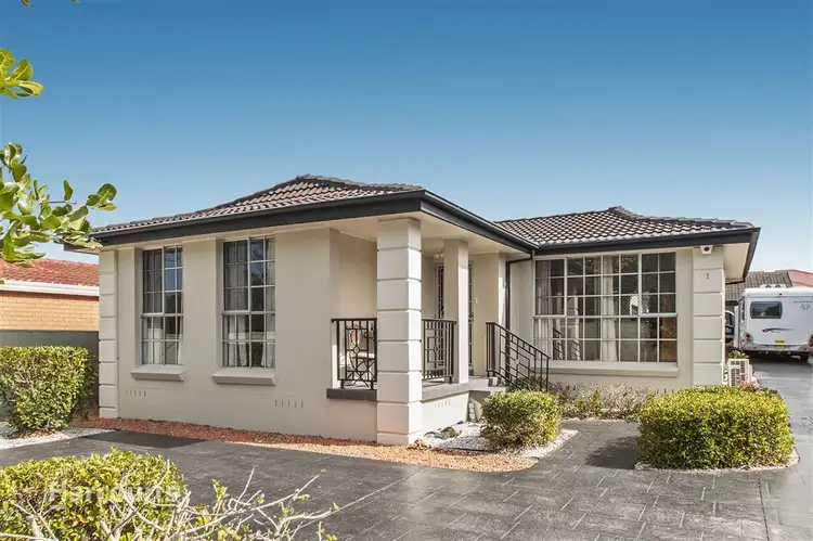 1/1 Stapleton Avenue, Albion Park NSW 2527