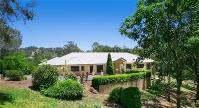 61 Airlie Road, Pullenvale QLD 4069