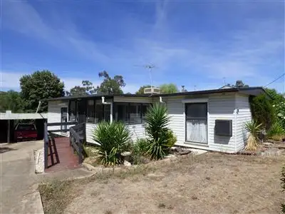 12 Leslie Street, Stawell VIC 3380