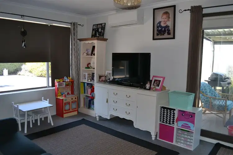 Sixth view of Homely unit listing, 1/2 Evelyn Street, Wendouree VIC 3355
