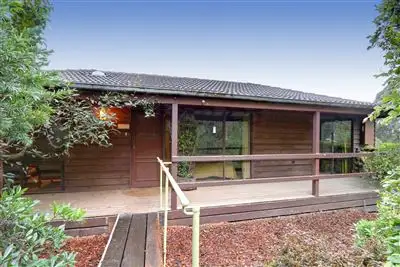 10 Haag Road, Seville VIC 3139