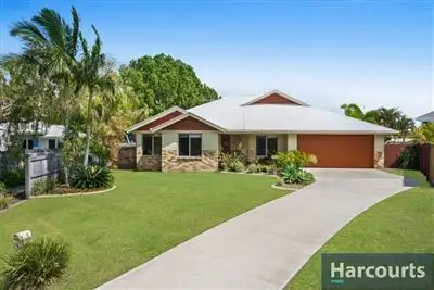 7 Genoa Pl, Banksia Beach QLD 4507