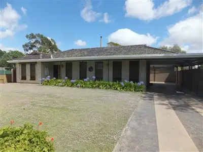 27 Hammill Street, Donald VIC 3480