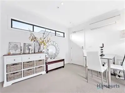 Third view of Homely apartment listing, L1, U1/315-319 Huntingdale Road, Chadstone VIC 3148