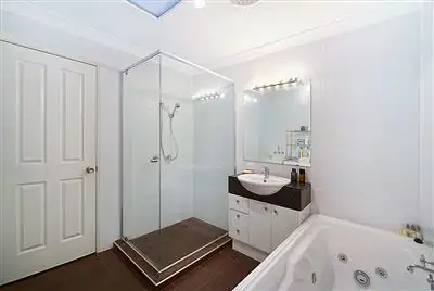 Seventh view of Homely unit listing, 2/52 William Street, Southport QLD 4215