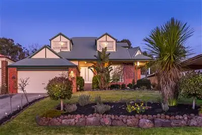 14 Kimberley Drive, Ferntree Gully VIC 3156