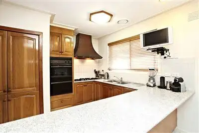 Fifth view of Homely house listing, 5 McPhee Court, Thomastown VIC 3074