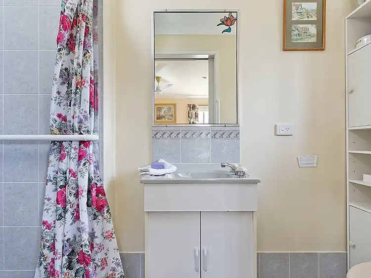 Sixth view of Homely house listing, 104 View Crescent, Arana Hills QLD 4054