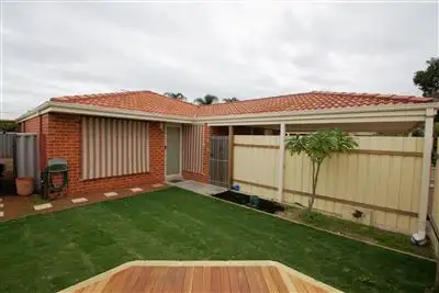 5/4 Wittenoom Road, High Wycombe WA 6057