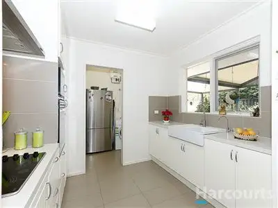 Fifth view of Homely villa listing, 2/5 Bridges Road, Melville WA 6156
