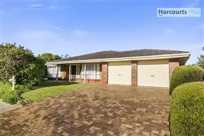 Second view of Homely house listing, 18 Vennachar Drive, Hallett Cove SA 5158