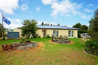 1 Saratoga Drive, Goolwa North SA