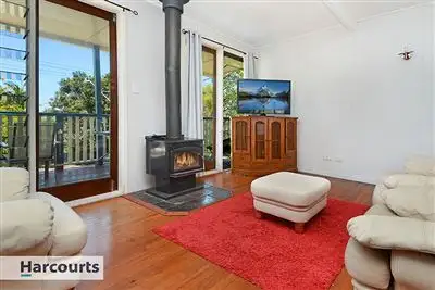 4 Gordon Road, Ferny Hills QLD 4055