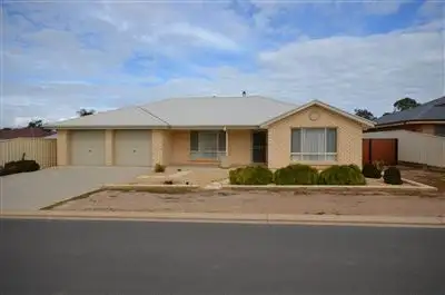 Second view of Homely house listing, 4 Nilfred Court, Murray Bridge SA 5253