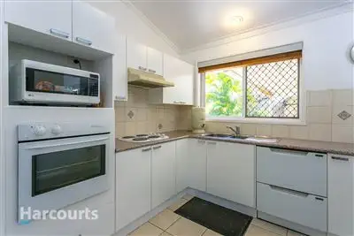 Fifth view of Homely villa listing, 1/85 View Crescent, Arana Hills QLD 4054
