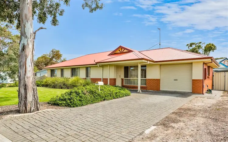 11 Lamont Road, Mccracken SA 5211